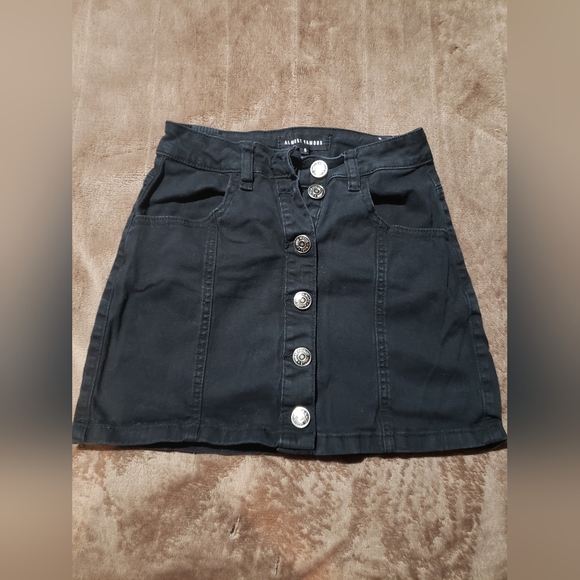 Almost famous •juniors jean skirt • size 0 - Picture 2 of 3